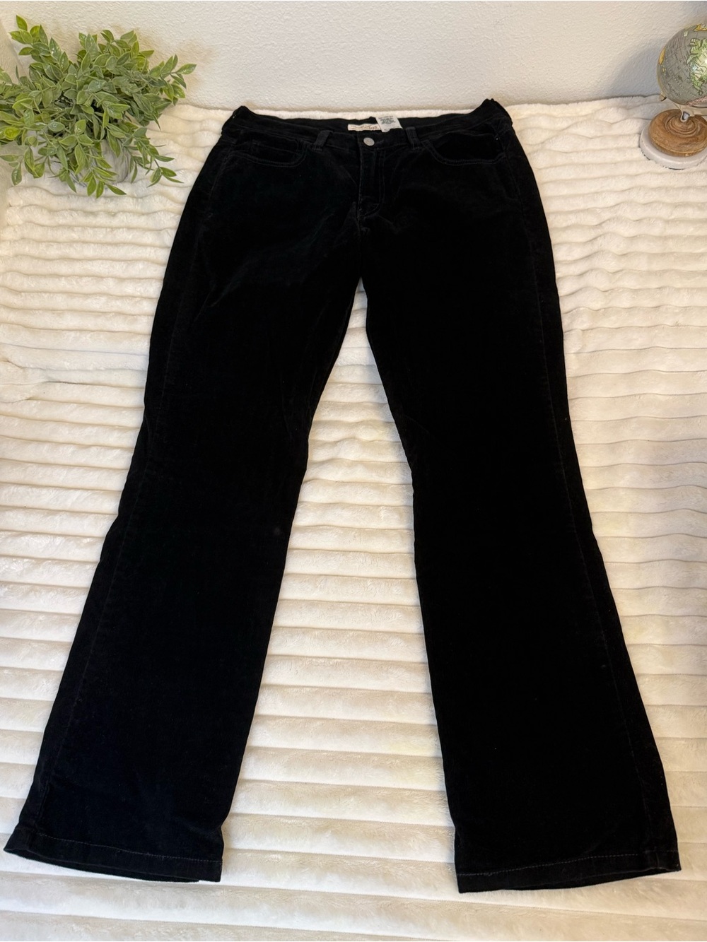 Levis black micro corduroy straight leg 505 pants size 12M